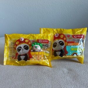 Haidilao Collectible Toys Set of 2 * Little Magician & Mobile Food Car *